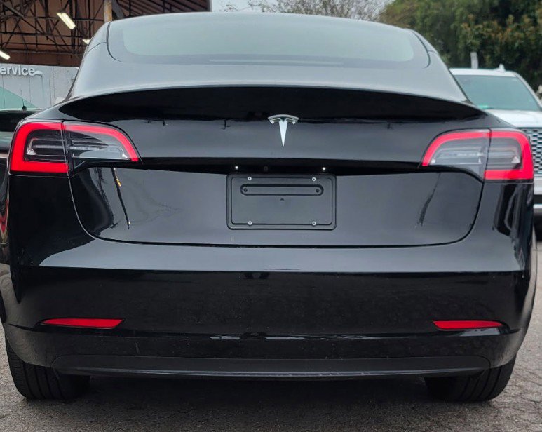 2023 Tesla Model 3 photo 2