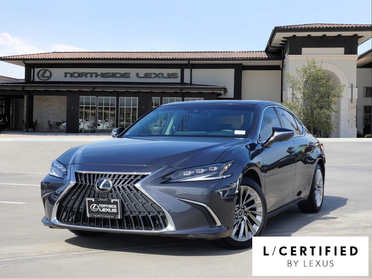2023 Lexus ES 350 Ultra Luxury's photo