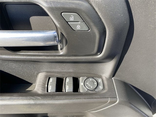 2020 Chevrolet Silverado 1500 Custom photo 4