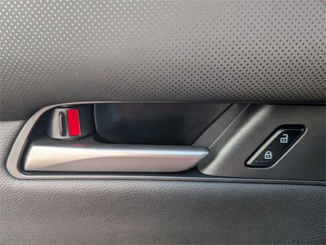 2025 Mazda CX-50 2.5 Select photo 11