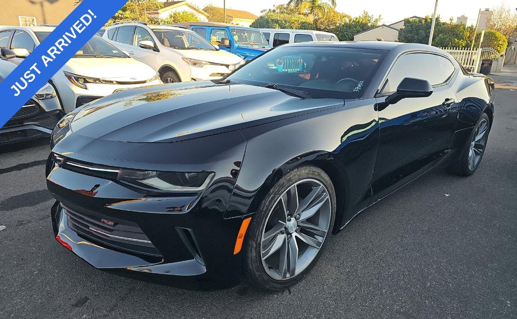 2016 Chevrolet Camaro 1LT's photo