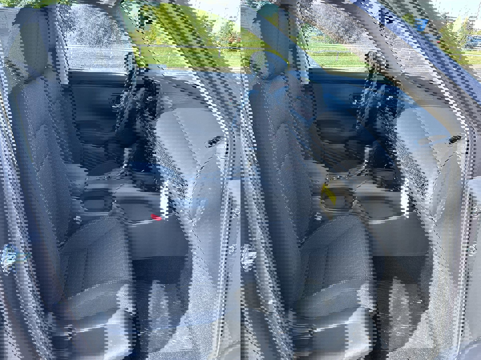 2026 Honda HR-V LX photo 26