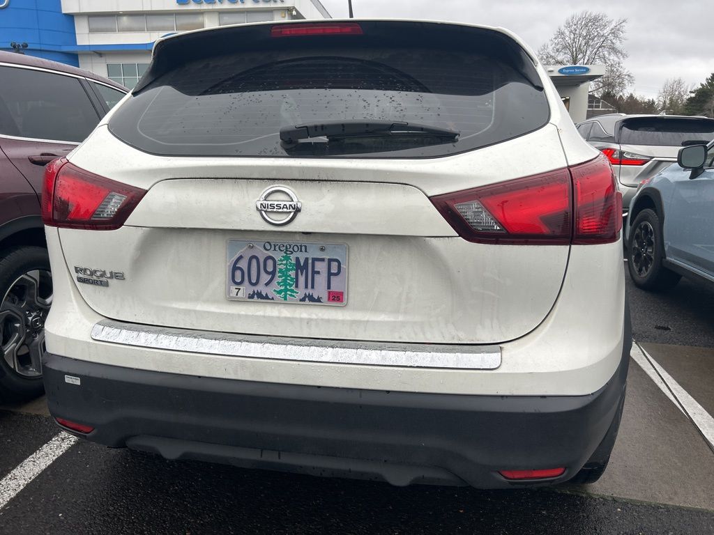 2018 Nissan Rogue Sport S photo 4