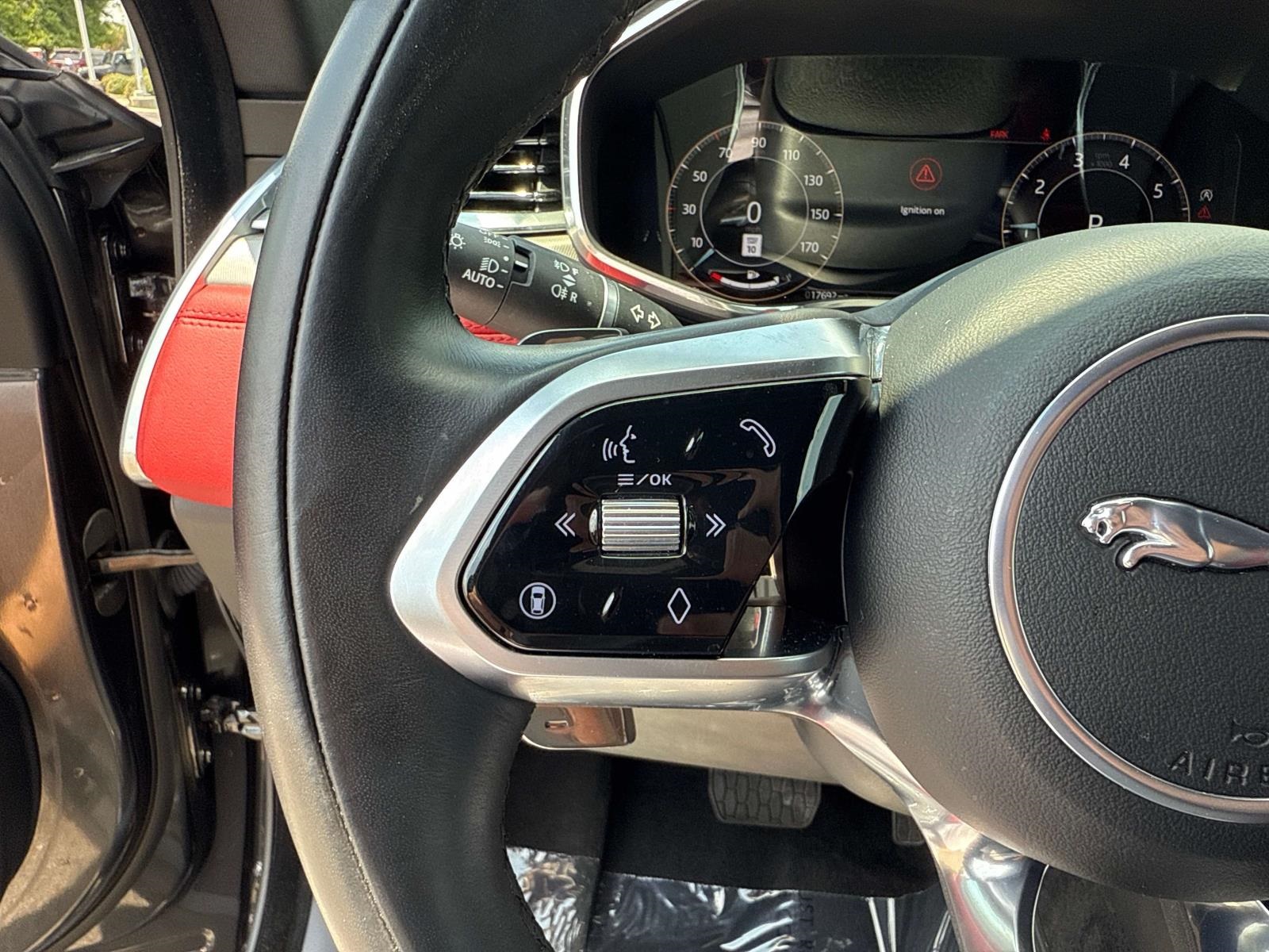 2025 Jaguar F-PACE P250 R-Dynamic S photo 23