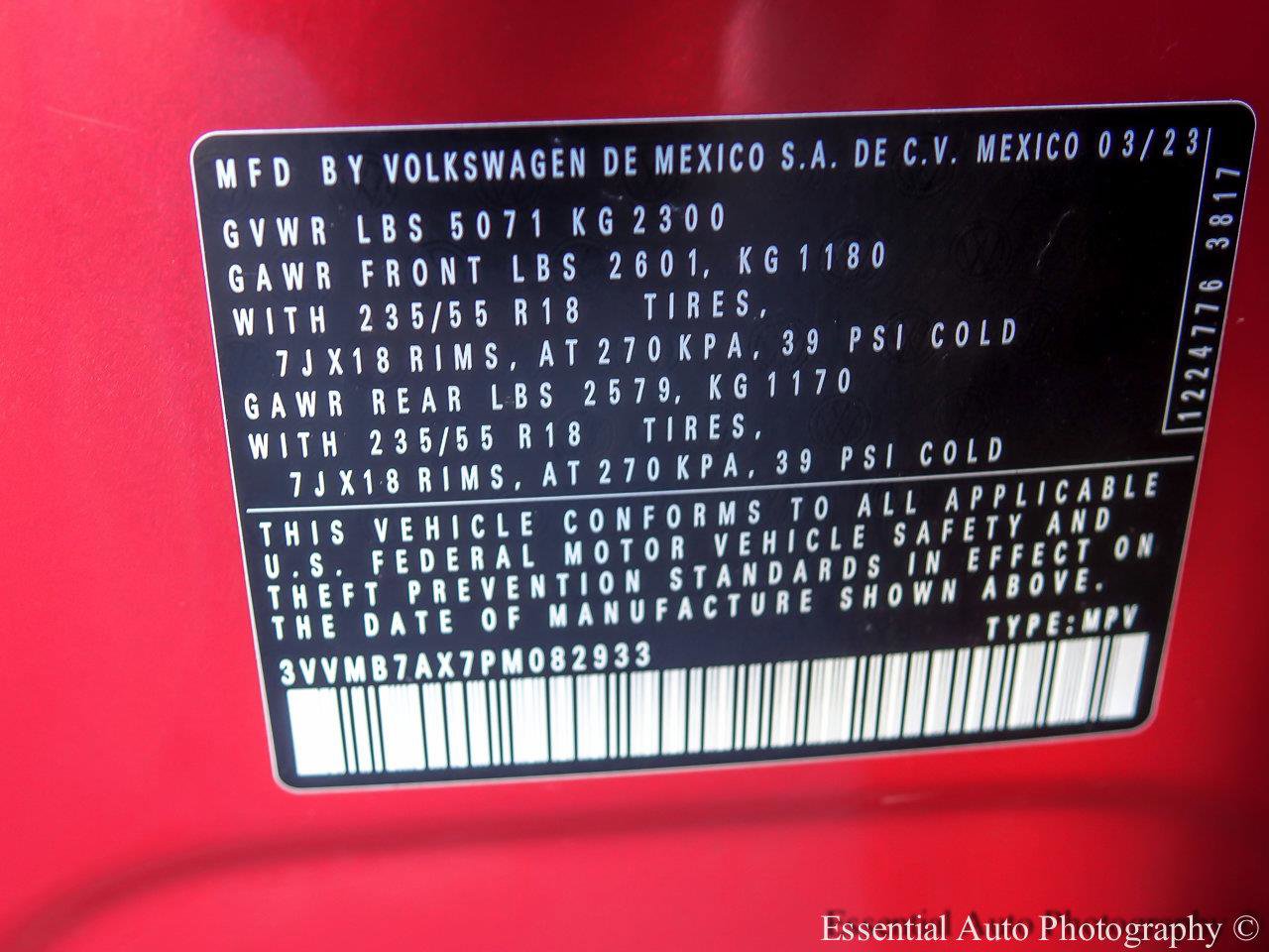 2023 VOLKSWAGEN TIGUAN - Image 25