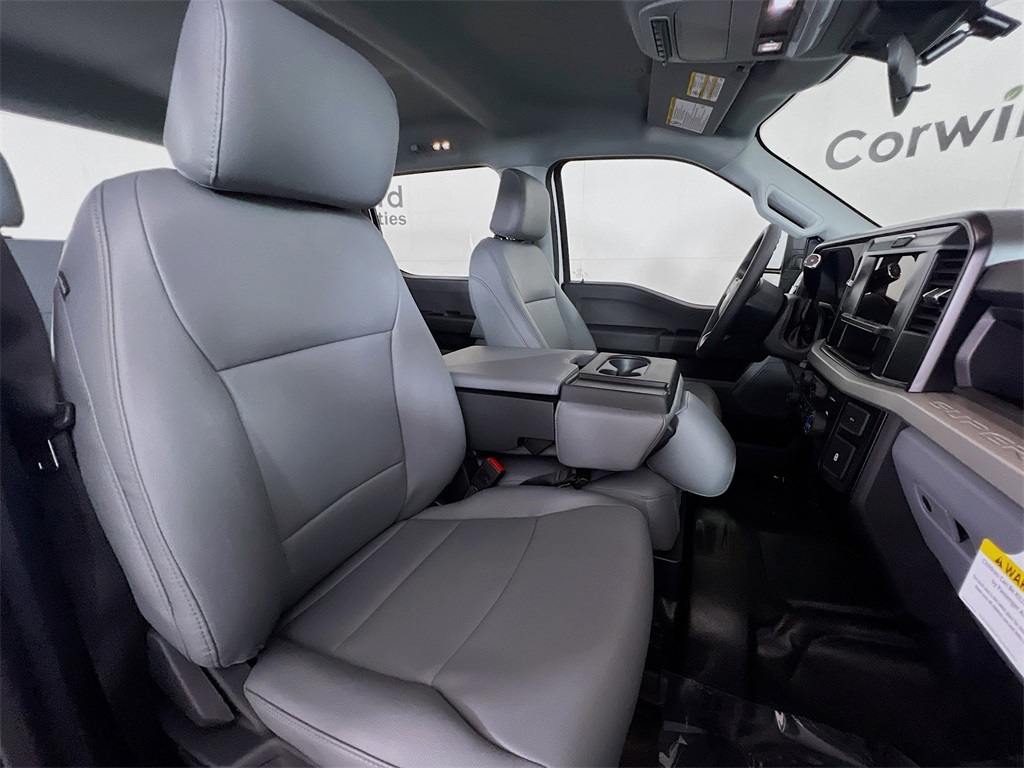 2026 Ford F-350 photo 17