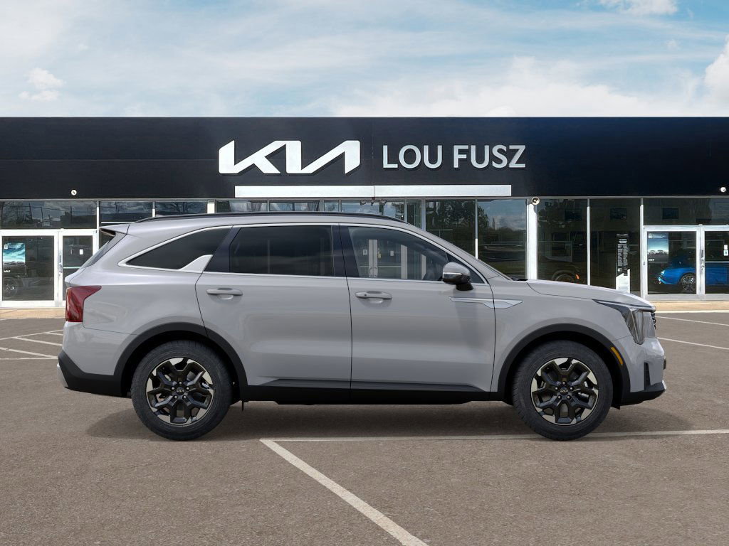 2026 Kia Sorento S photo 2