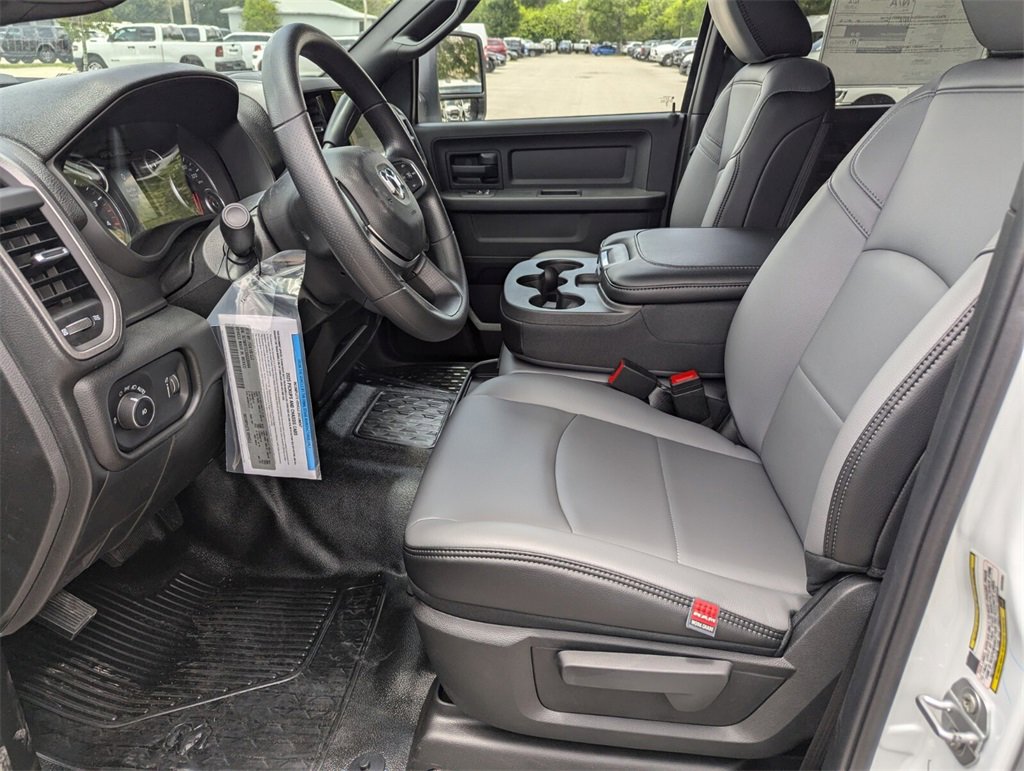 2025 Ram 3500 photo 12