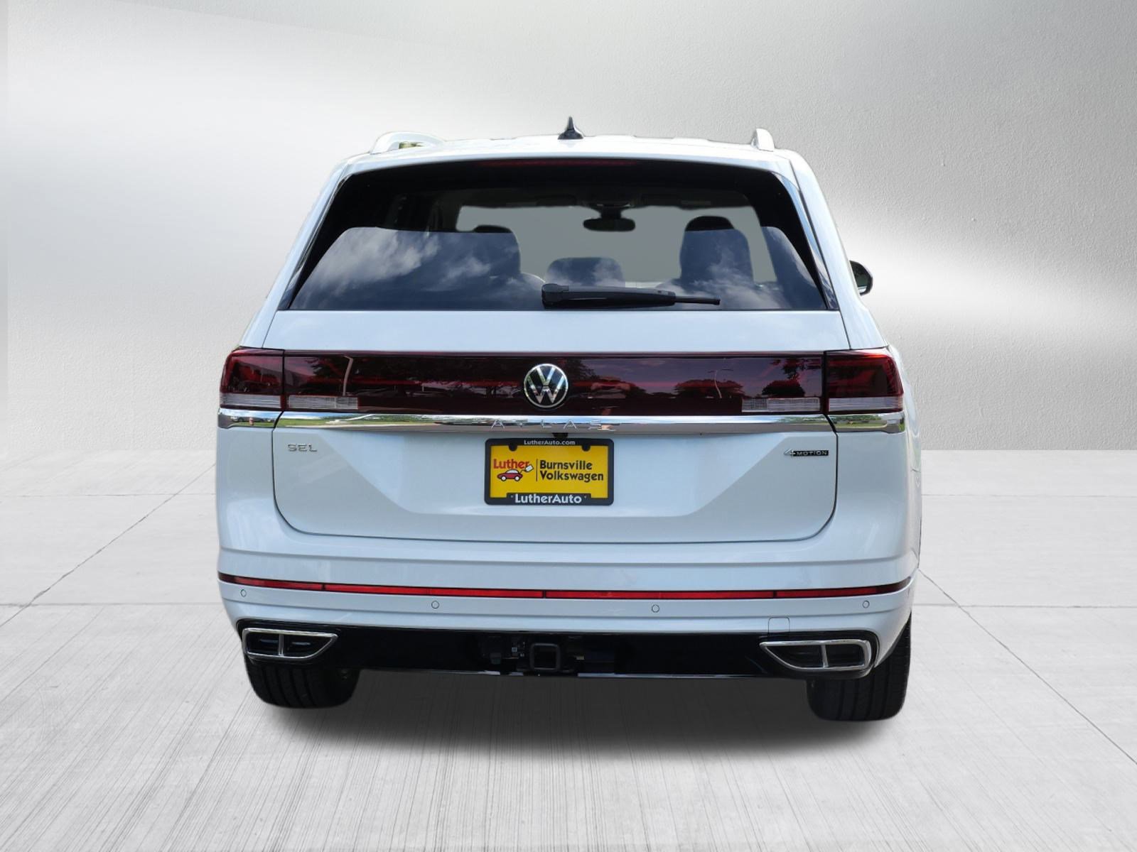 2024 Volkswagen Atlas SEL Premium R-Line photo 6
