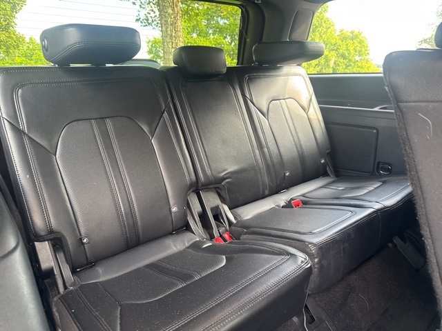 2021 Ford Expedition Limited photo 12