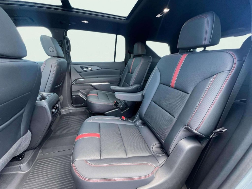 2024 Chevrolet Traverse RS photo 19