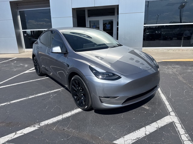 2024 Tesla Model Y Long Range photo 7