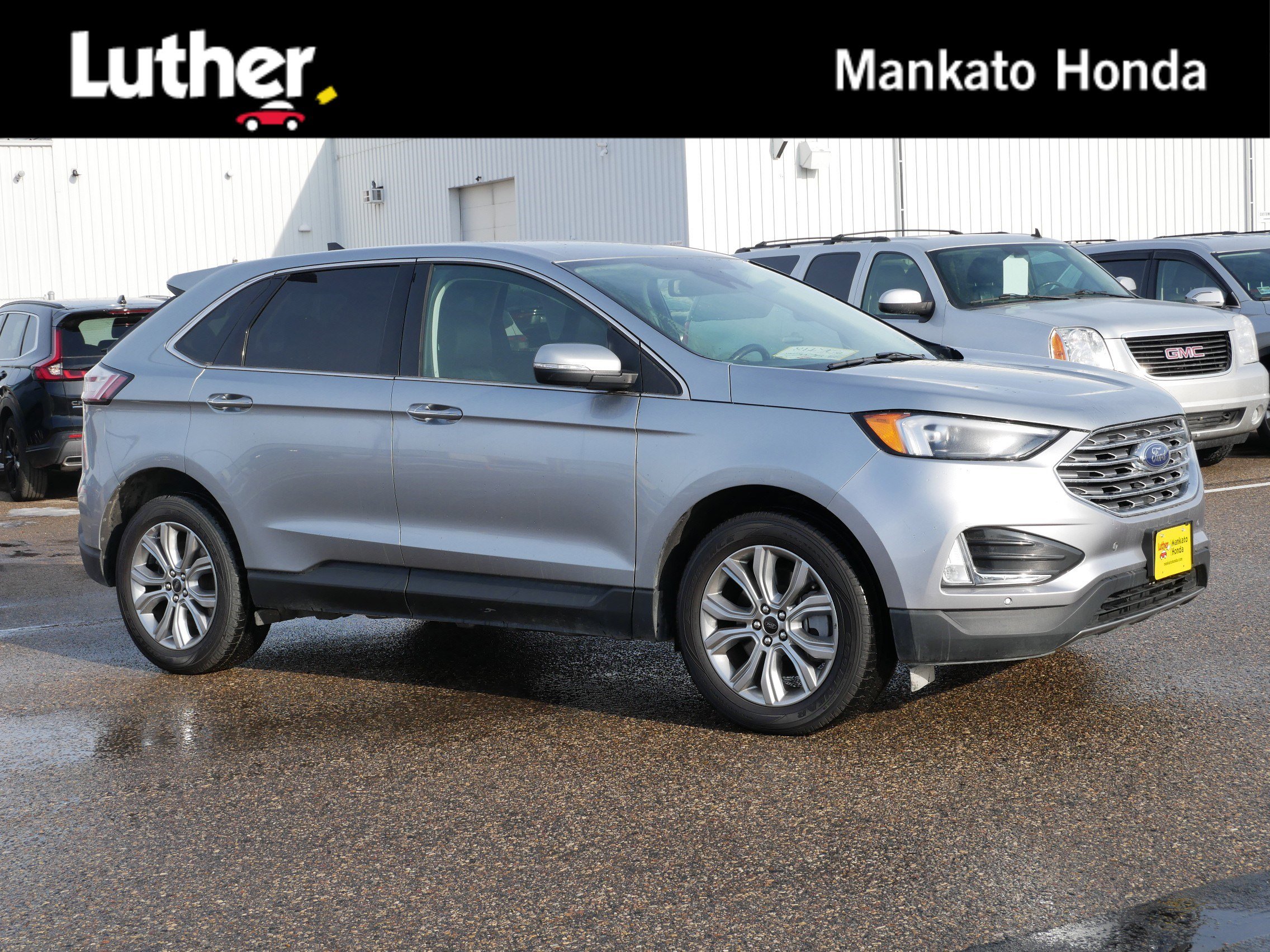 2024 Ford Edge Titanium's photo