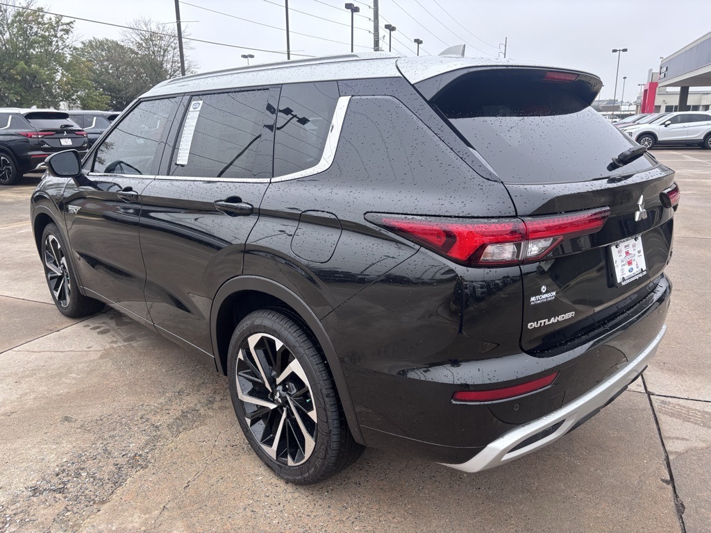 2024 Mitsubishi Outlander PHEV Platinum photo 3