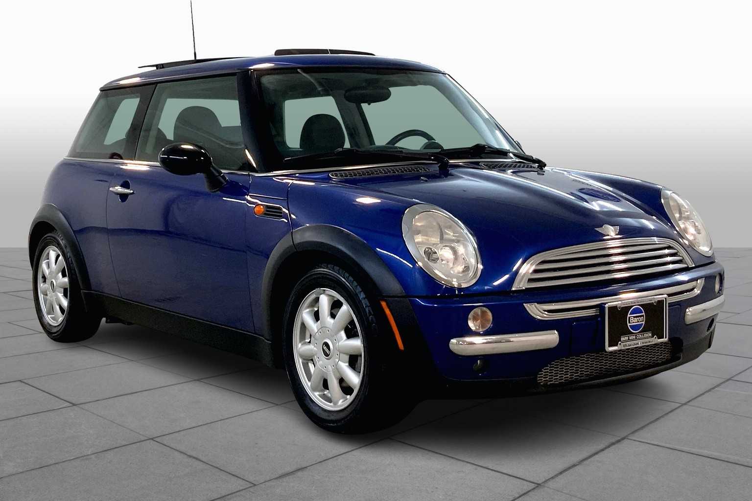 Used 2003 MINI MINI Base with VIN WMWRC33483TE15553 for sale in Kansas City