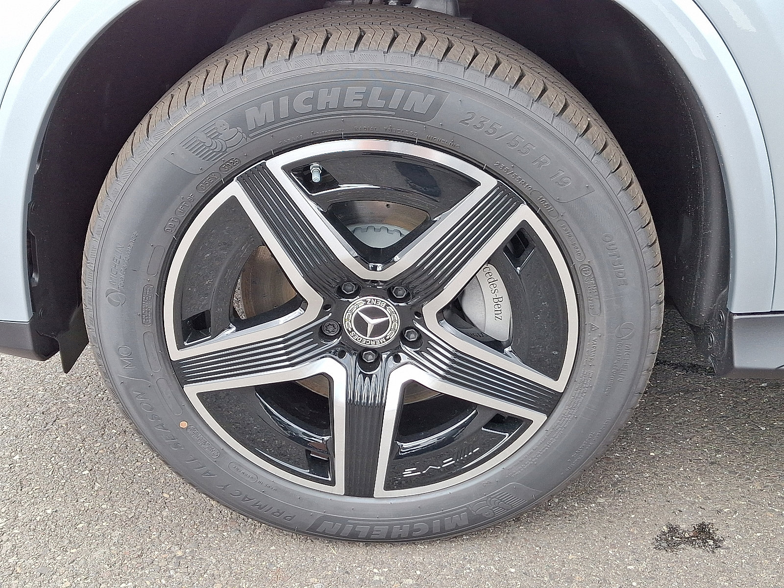 2026 Mercedes Benz GLC 300 4MATIC photo 3