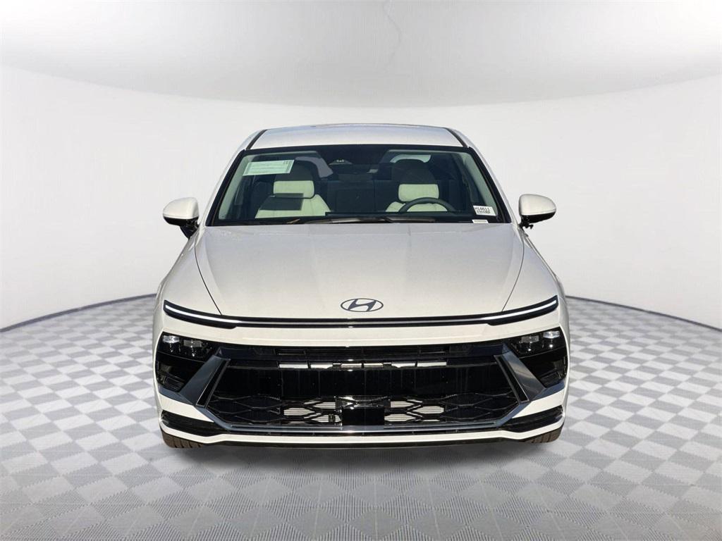 2026 Hyundai Sonata SEL Sport photo 2
