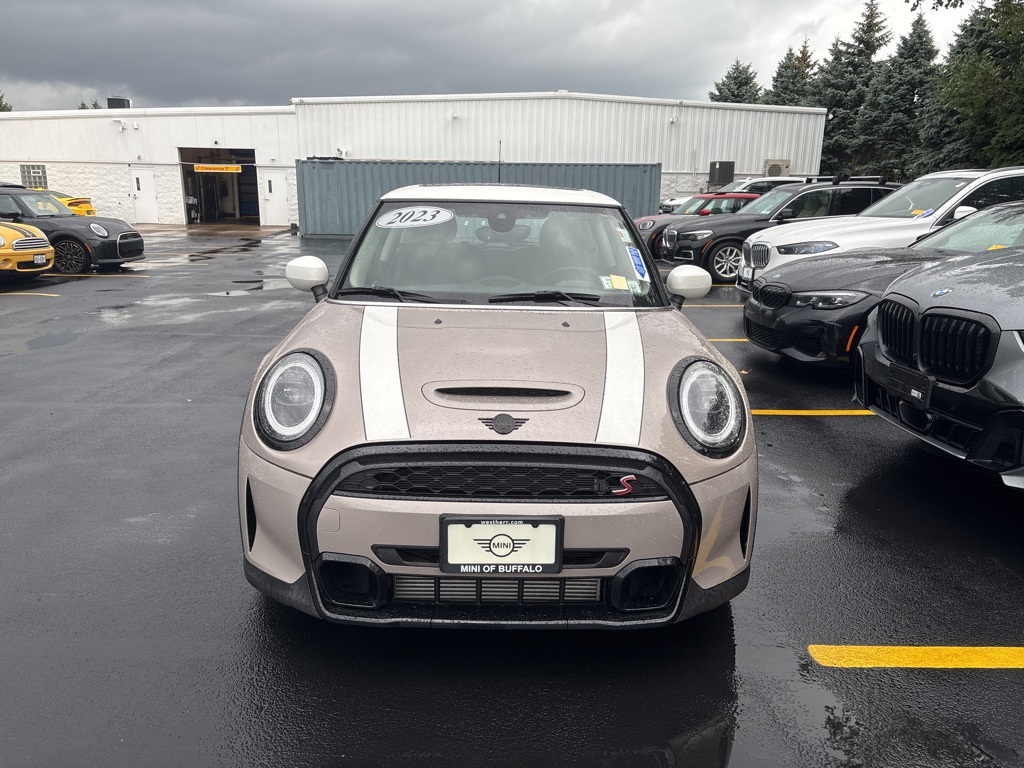 2023 Mini Cooper 2 Door Hardtop S photo 2