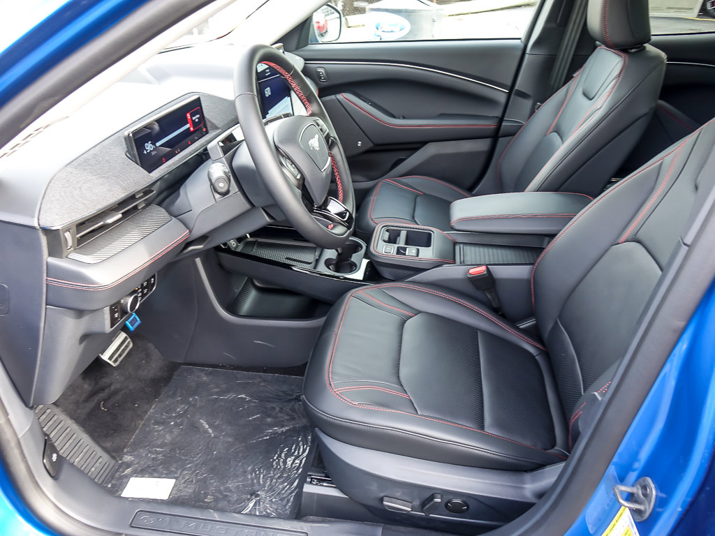 2025 FORD MUSTANG MACH-E - Image 9