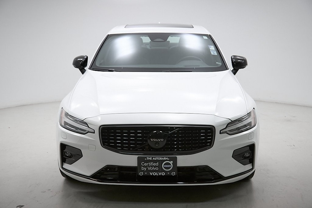 2025 VOLVO S60 - Image 4