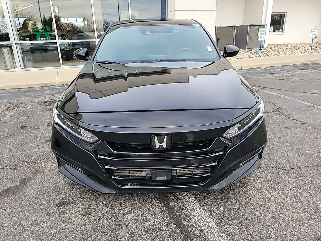 2018 Honda Accord Sport 2.0T photo 3
