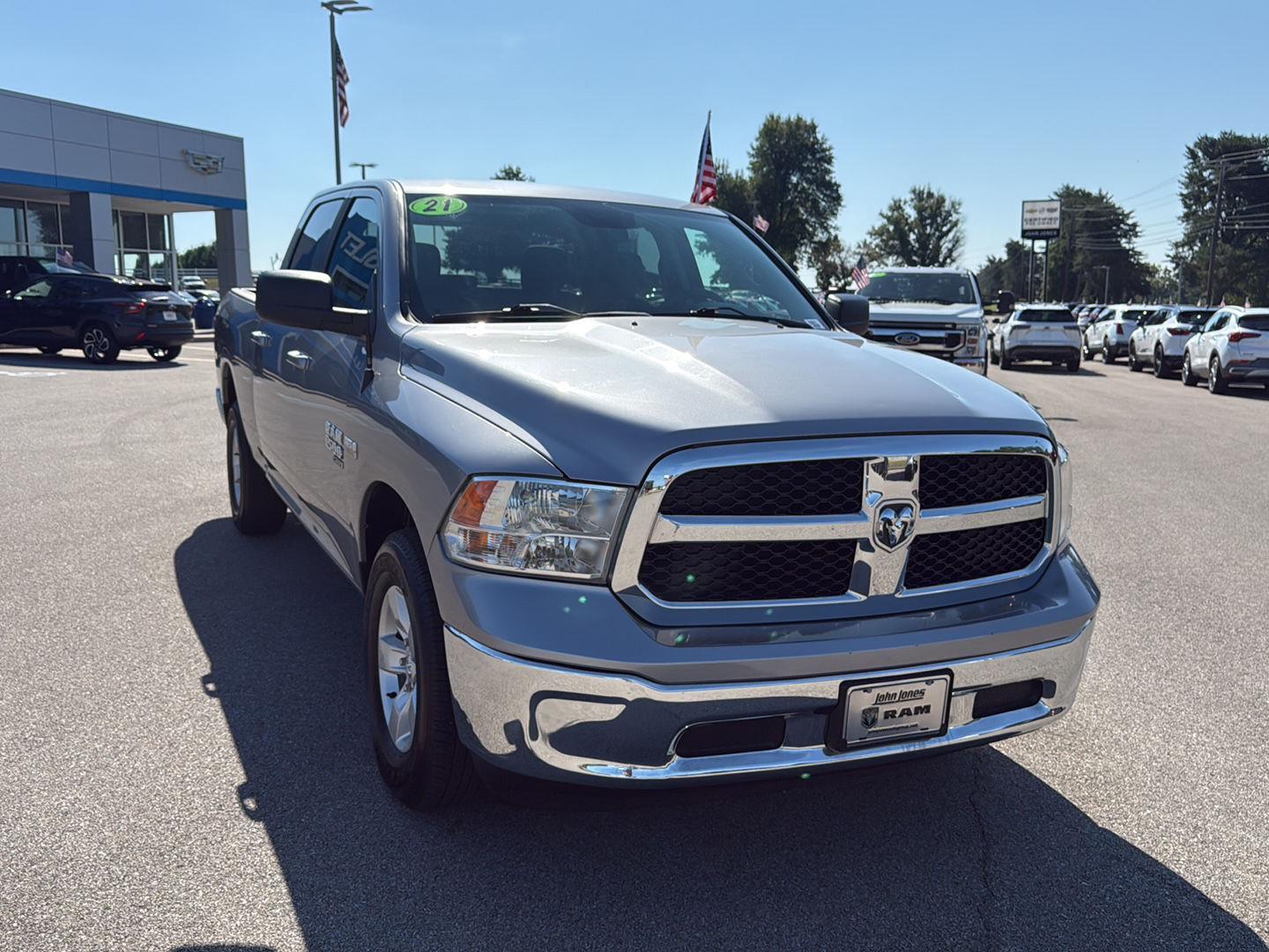2021 Ram 1500 Classic SLT photo 14