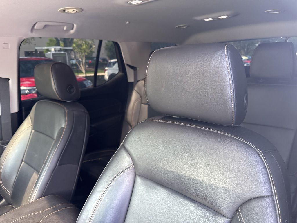 2020 Chevrolet Traverse RS photo 3