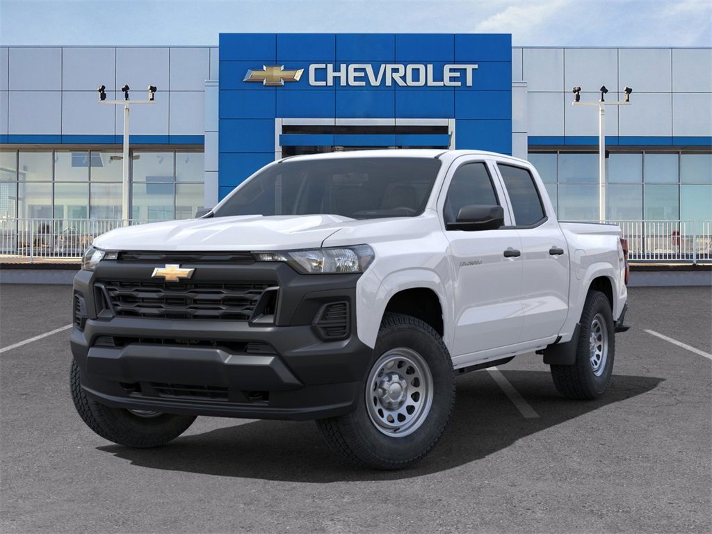 New 2024 Chevrolet Colorado WT Crew Cab in Lakewood R1300415 Emich