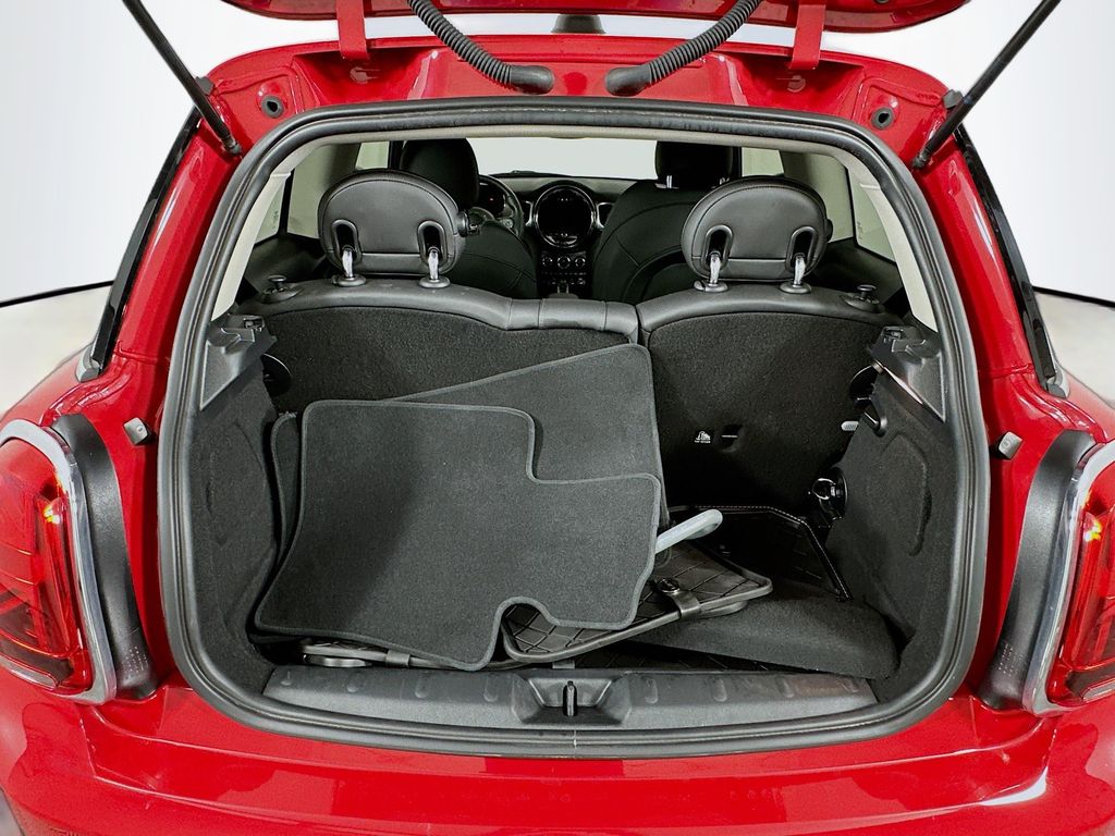 2024 Mini Cooper SE Signature photo 21