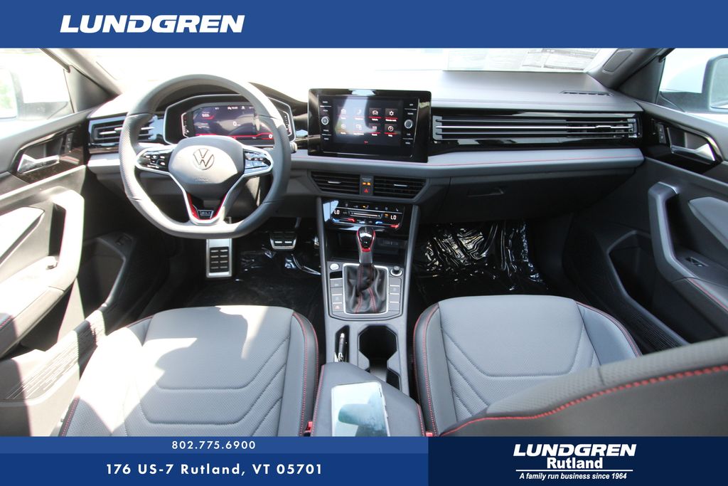 2025 Volkswagen Jetta GLI Autobahn photo 2