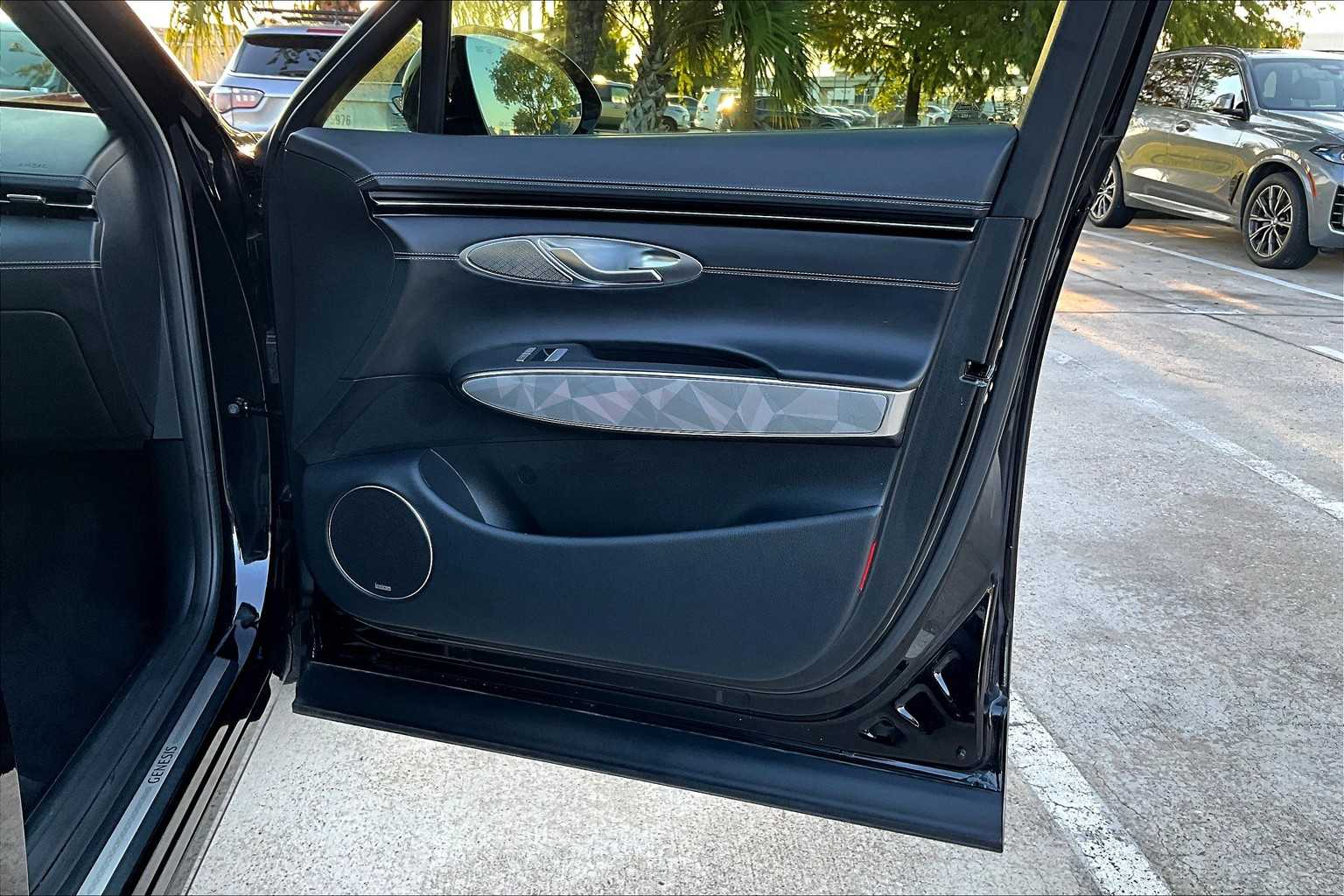 2025 Genesis GV70 3.5T Sport photo 22