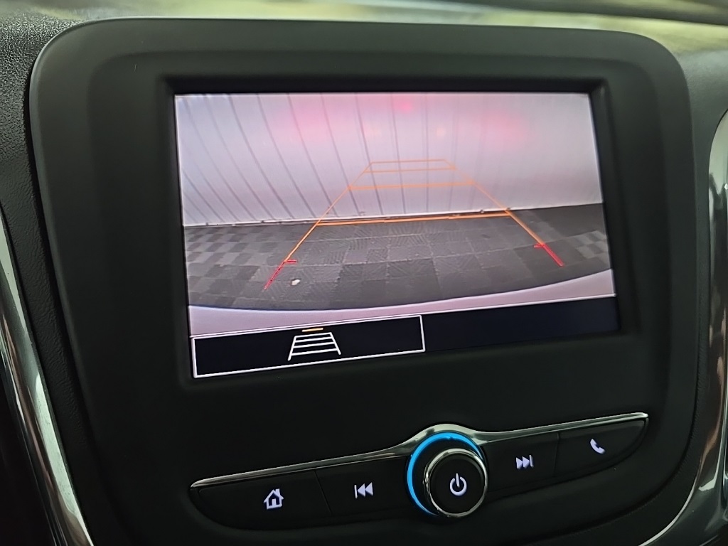 2022 Chevrolet Equinox LS photo 22