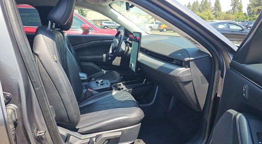 2021 Ford Mustang Mach-E Select photo 8