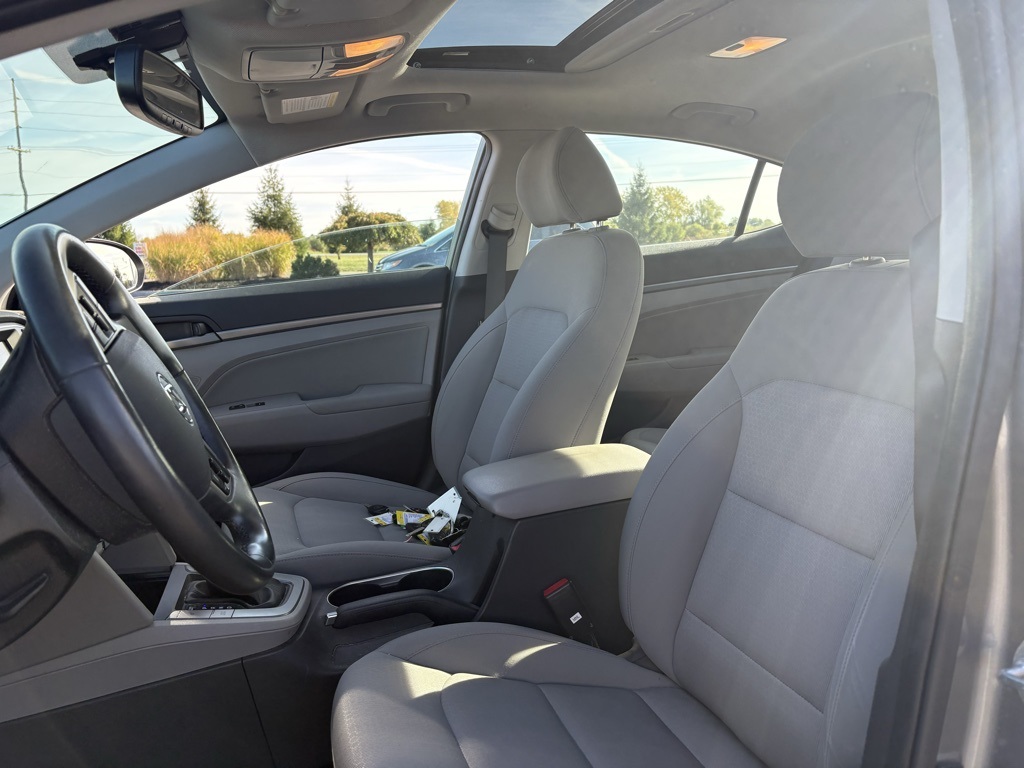 2018 Hyundai Elantra Value Edition photo 4