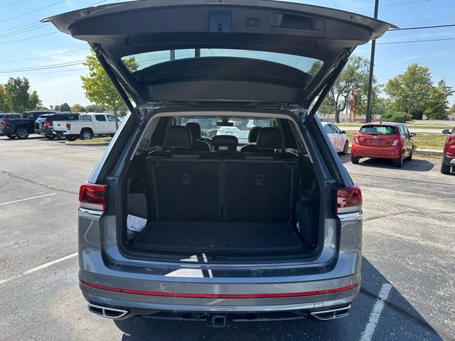 2024 Volkswagen Atlas SEL Premium R-Line photo 10