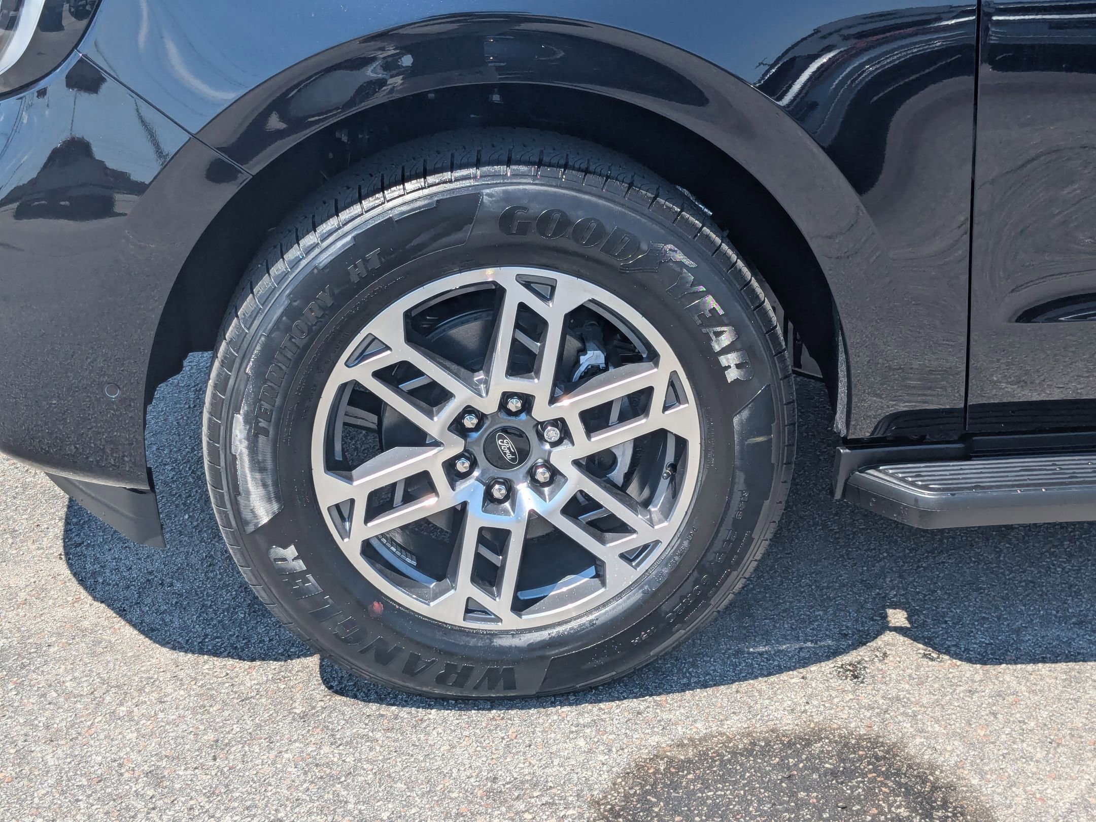 2025 Ford Expedition MAX photo 10