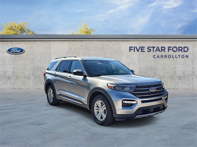 2023 Ford Explorer XLT's photo