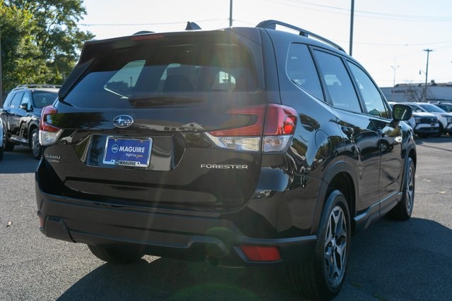 2021 Subaru Forester Premium photo 3