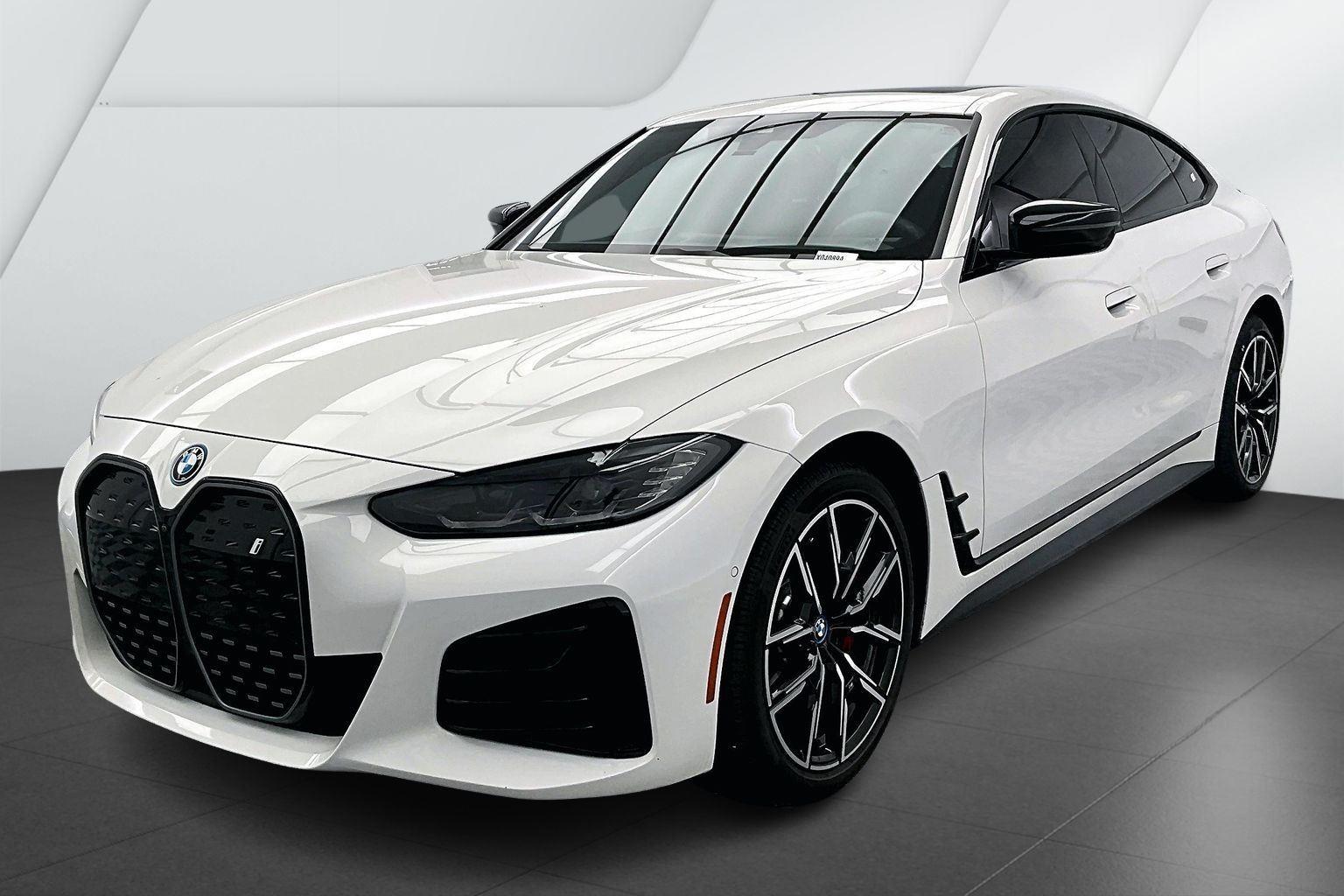 2024 BMW i4 40's photo