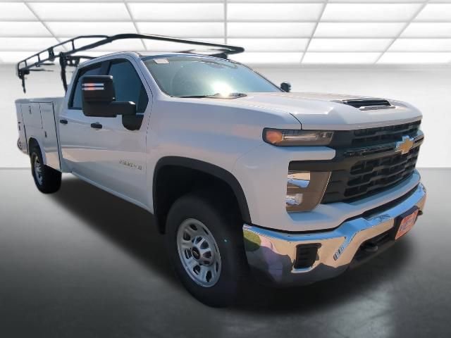 2025 Chevrolet Silverado 3500HD Work Truck's photo
