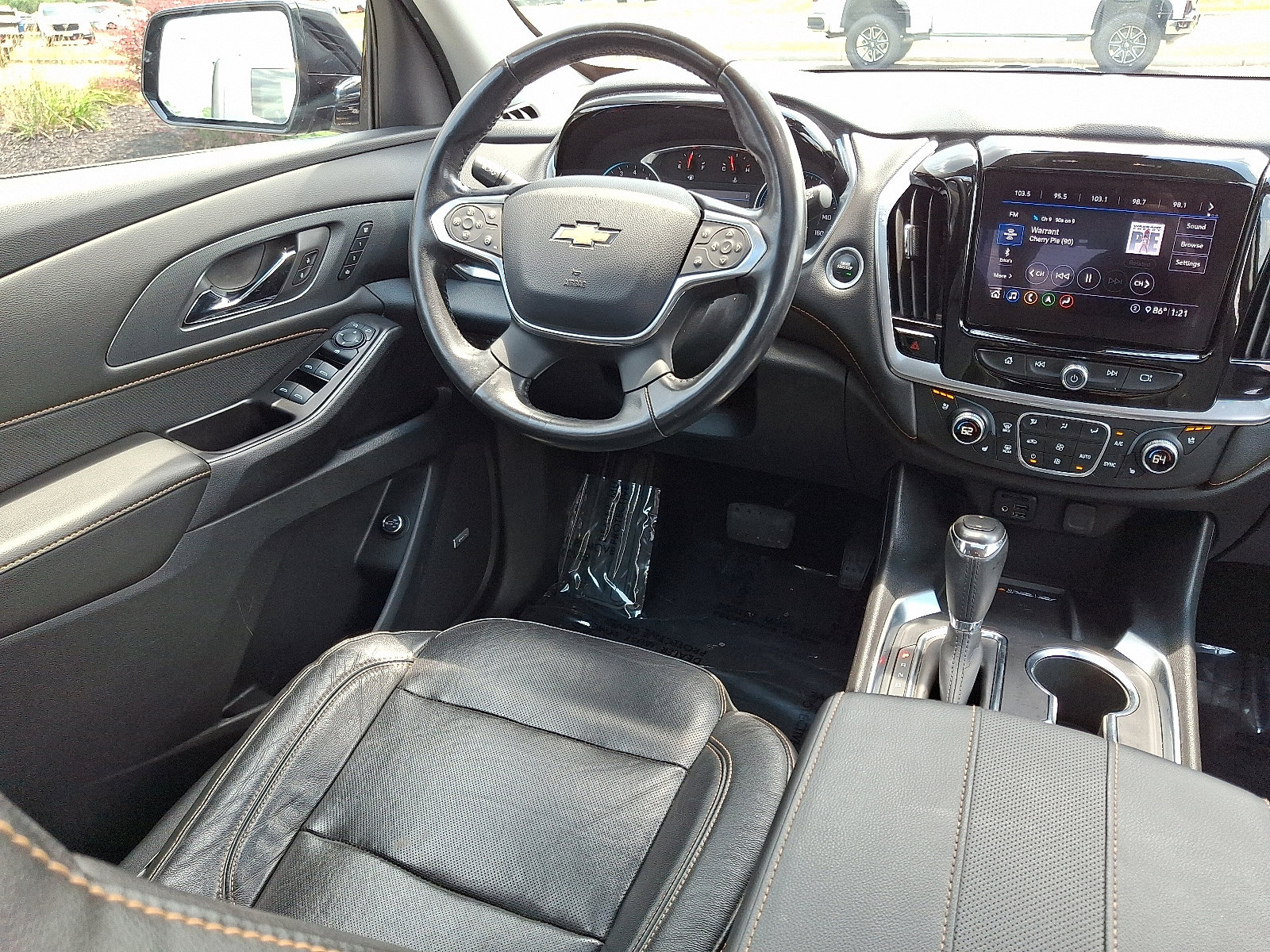 2020 Chevrolet Traverse Premier photo 14