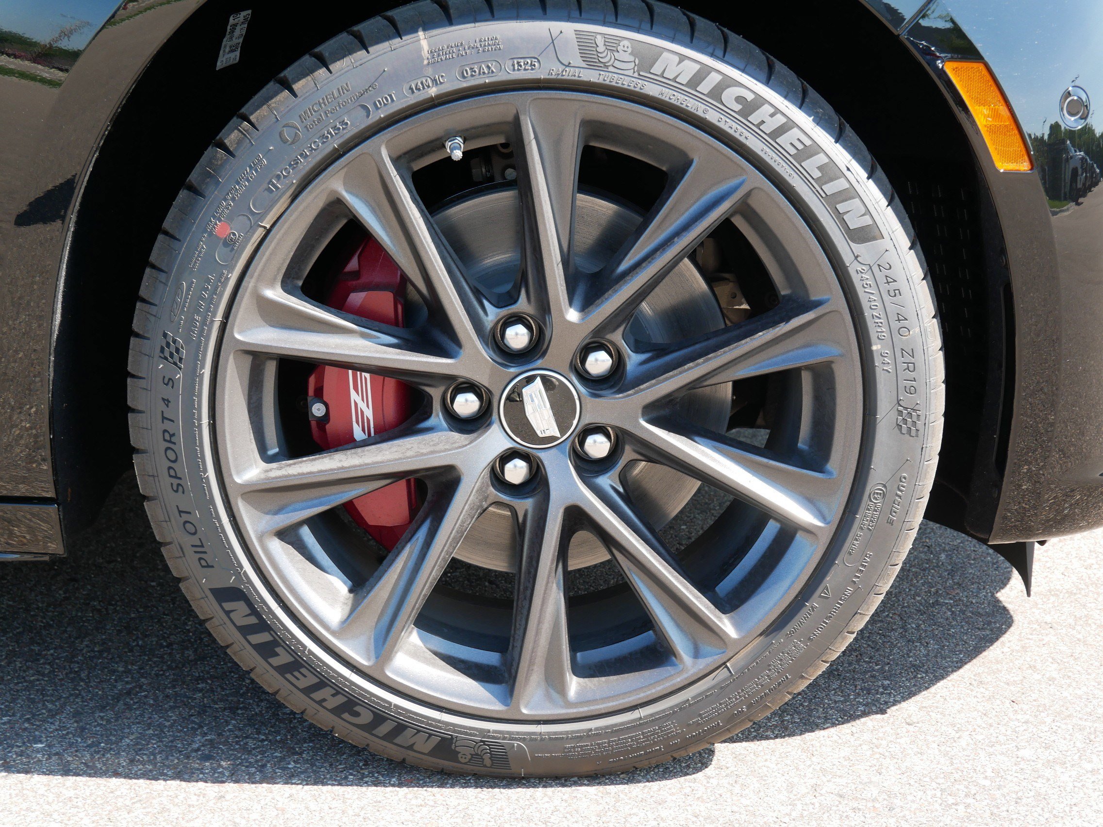 2026 Cadillac CT5 V photo 15
