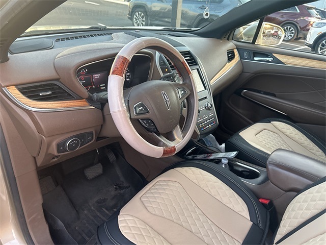 2015 Lincoln MKC Reserve photo 4