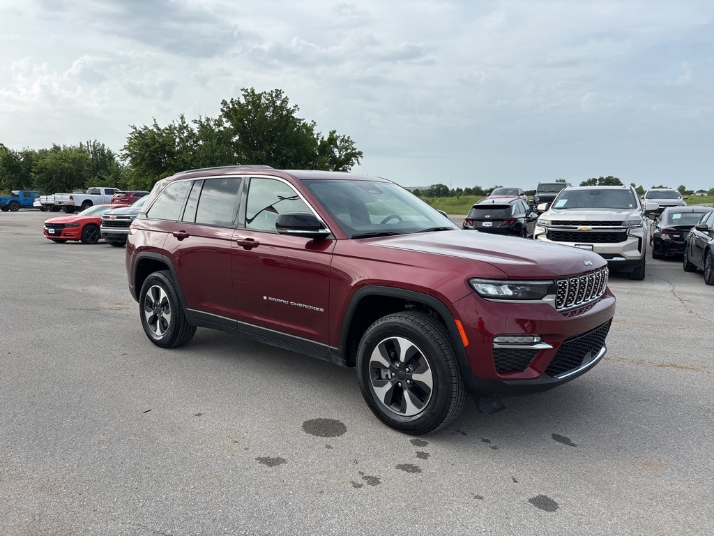 2024 Jeep Grand Cherokee 4xe's photo