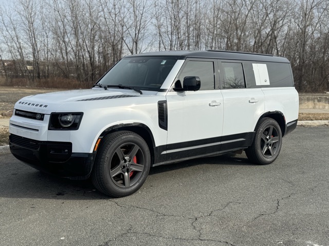2023 Land Rover Defender X-Dynamic SE's photo