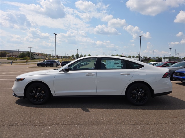 2025 Honda Accord SE photo 2