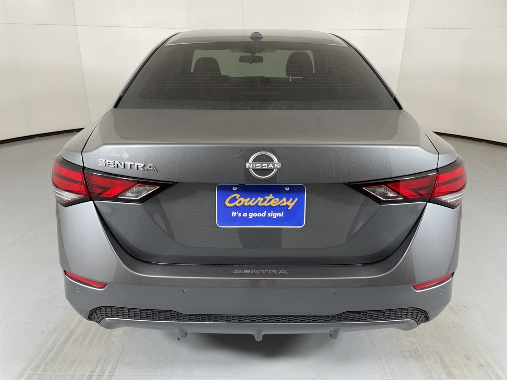 2025 Nissan Sentra SV photo 7