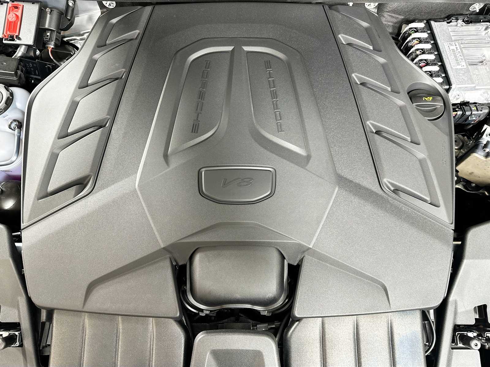 2025 Porsche Cayenne Turbo GT photo 25