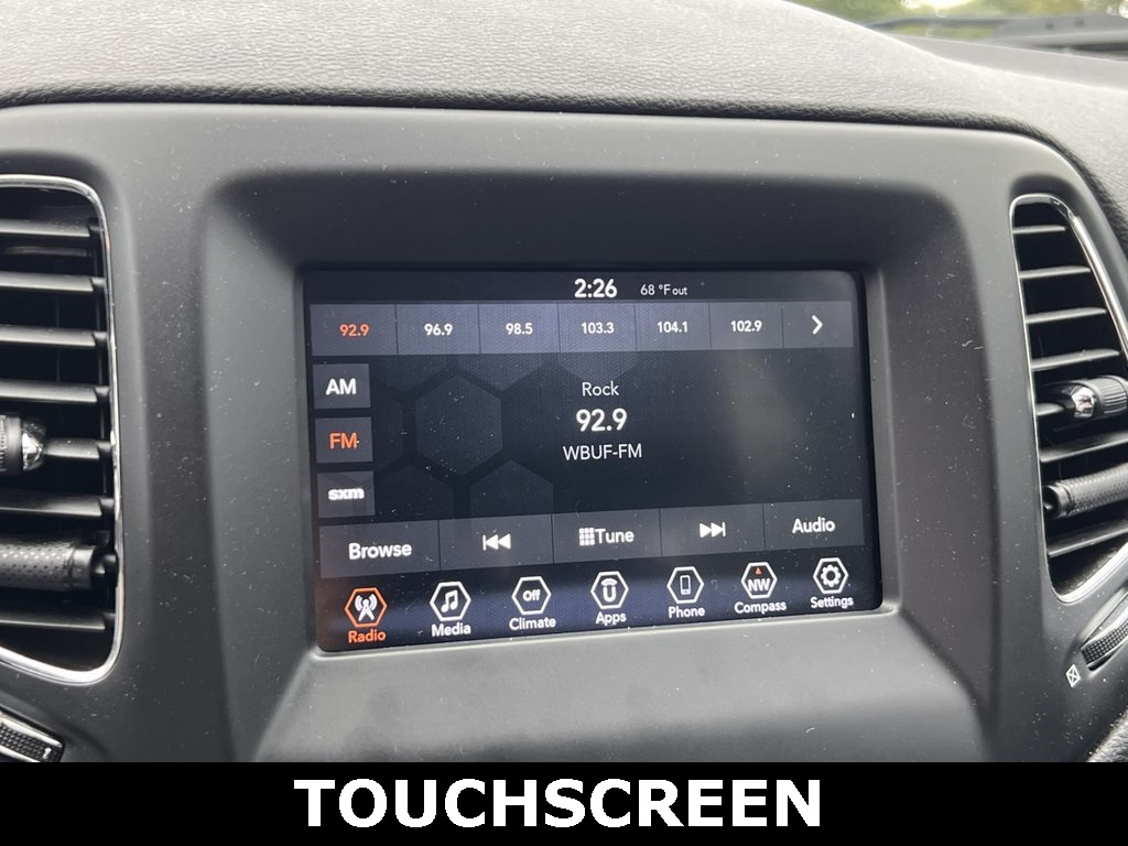 2020 Jeep Compass Latitude photo 2