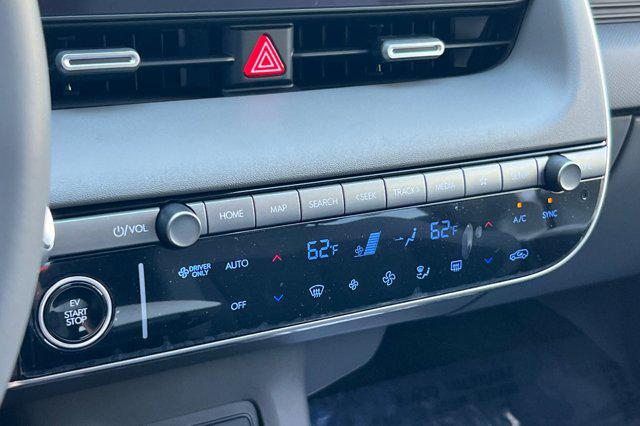 2025 Hyundai Ioniq 5 SE photo 17